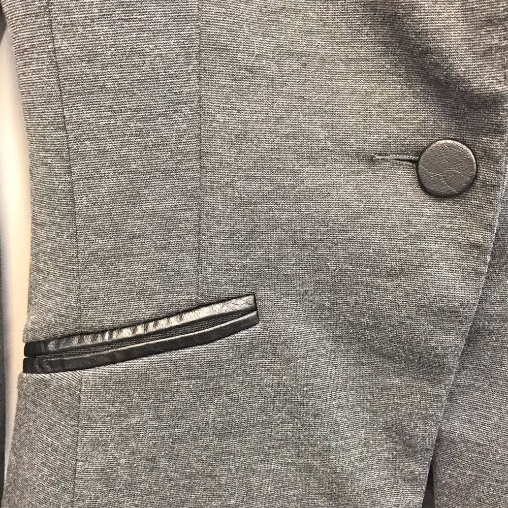 H&M Grey Faux Leather Blazer Size 2 - Picture 2 of 4